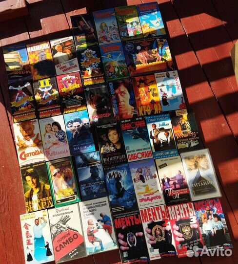 Видеомагнитофон кассеты