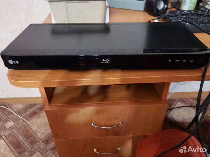 Blu-ray плеер Lg BD-550