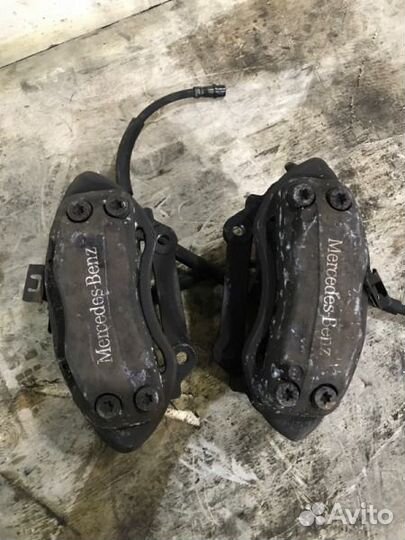 Суппорт передний Mercedes-Benz S-Class W220