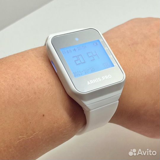 Белый пейджер-часы для вызова персонала