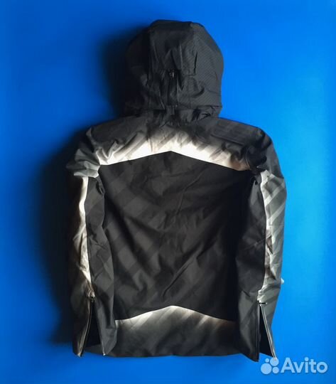 Горнолыжная одежда куртка Descente SKI Team CH