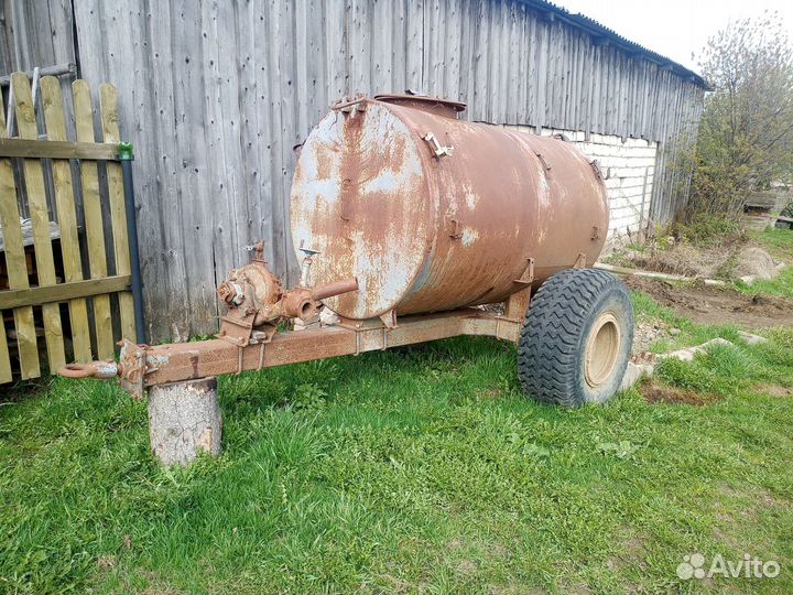 Бочка для воды на колесах