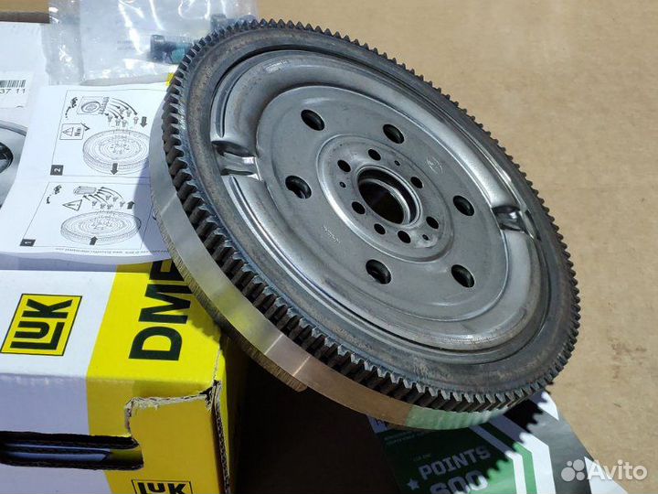 Маховик двухмассовый Luk Ford Mazda Volvo 1.6 TD