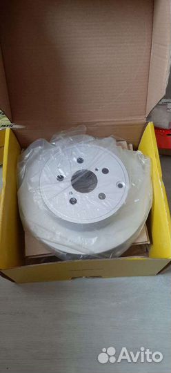 Полный комплект тормозов на toyota avensis 2008 г