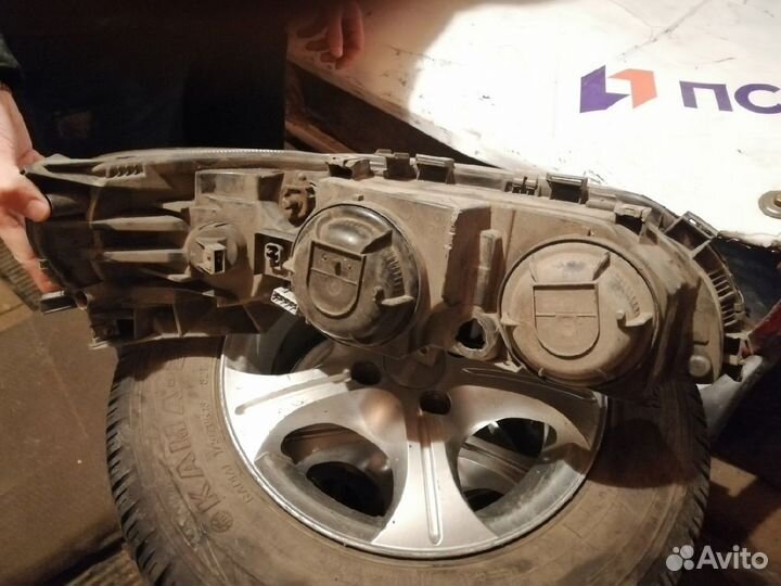 Фары на volvo xc70