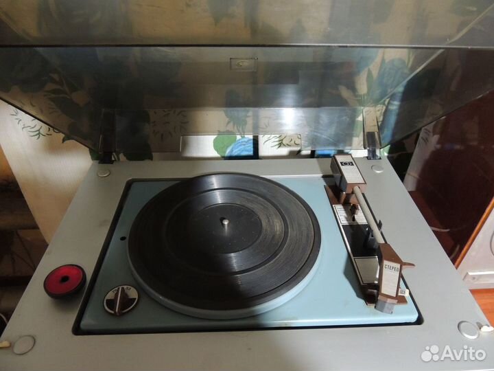 Радиола Кантата 205 стерео 2 штуки и колонки