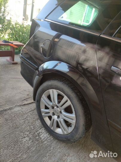 Крыло заднее правое Opel Astra универсал 1.6 2007