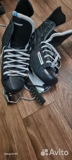 Коньки хоккейные nordway 47 размера и 44 размера