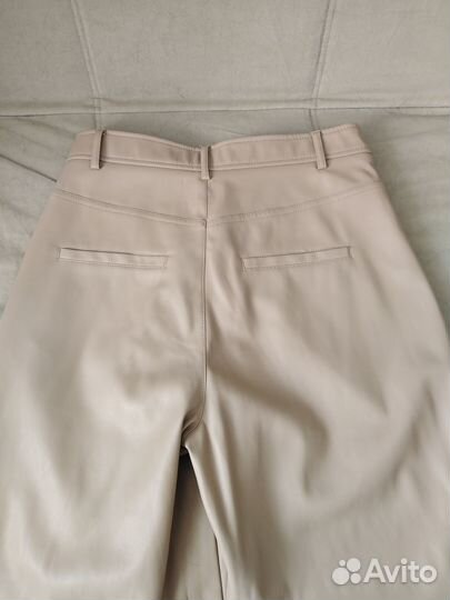 Брюки экокожа mango