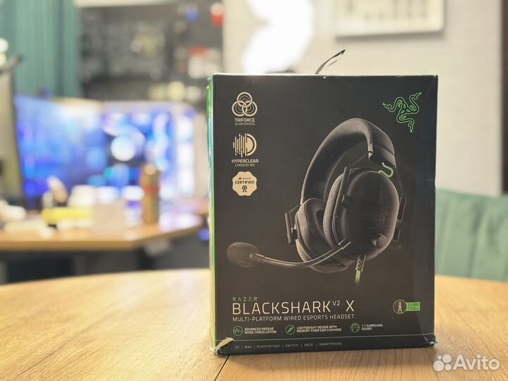 Нашуники Razer Blackshark V2 X