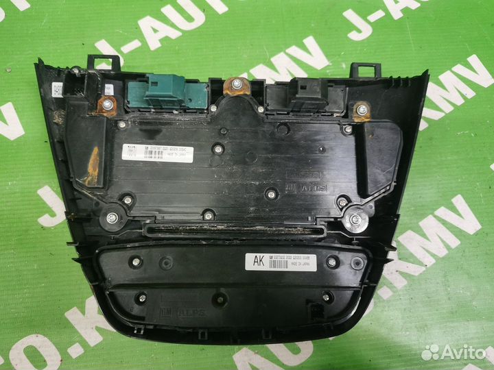 Блок управления климатом Opel Insignia