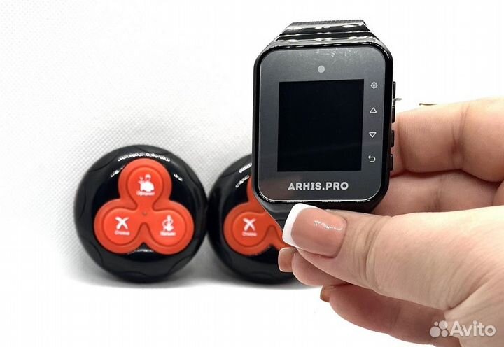 Кнопка вызова официанта с часами для кафе, баров