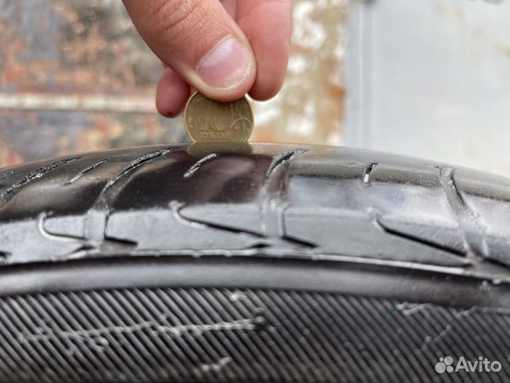 Bridgestone Turanza AR10 225/45 R19