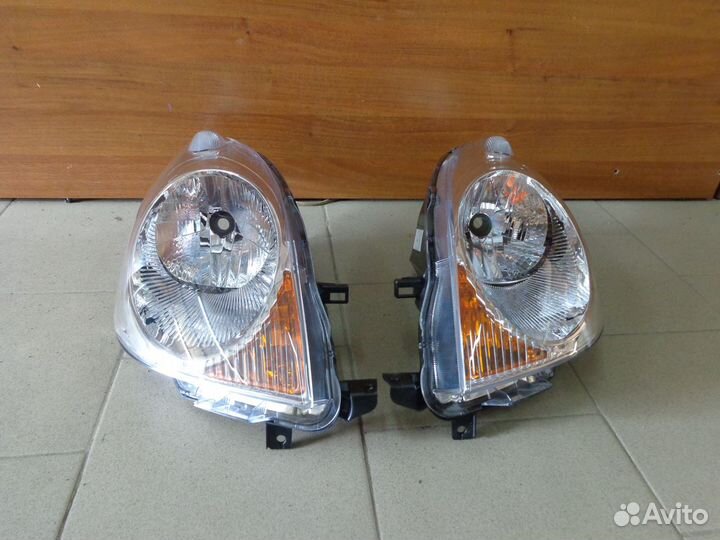 Nissan Note 2006-2010 Фара новая не оригинал