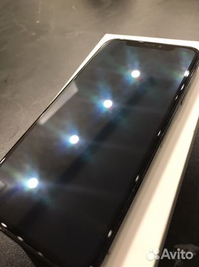 iPhone X, 64 ГБ