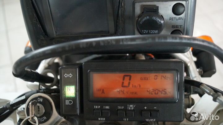 Suzuki djebel 250 GPS