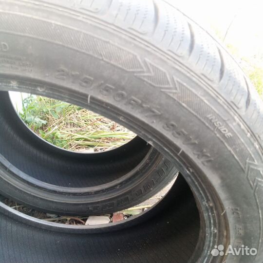 Tracmax Ice-Plus S210 215/50 R17 95V