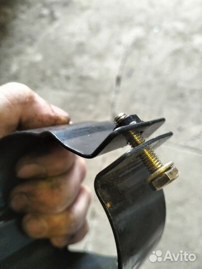 Кронштейн фильтра топливного 2240034302