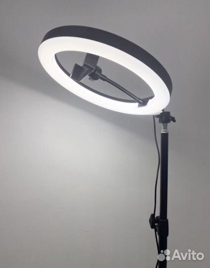 Кольцевая лампа