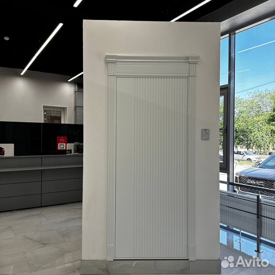 Двери межкомнатные белые r-2643