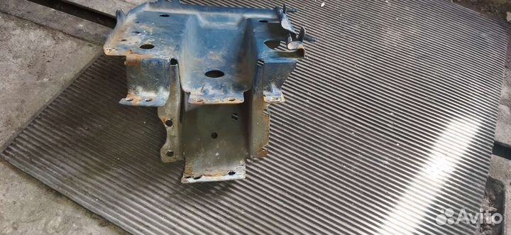 Площадка аккумуляторная Renault Logan 2