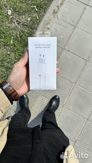 Зарядка на iPhone быстрая