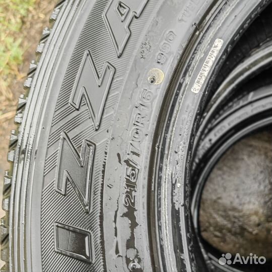 Bridgestone Blizzak DM-V3 215/70 R16