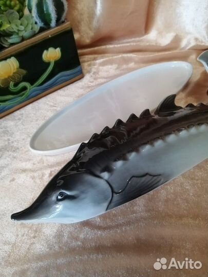 Блюдо сервировочное с крышкой фарфоровое Lefard 