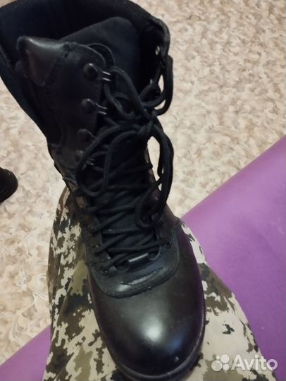 Ботинки берцы 40