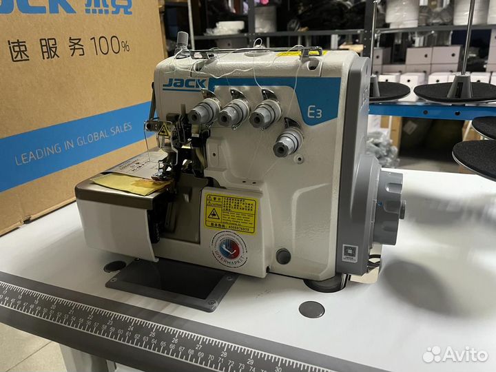 Оверлок 4-х нитка со столом Jack E3-4-М2-24