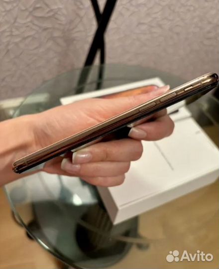 iPhone Xs, 256 ГБ