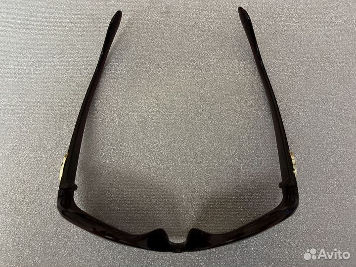 Новые очки солнцезащитные