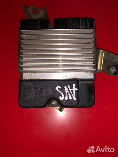 Блок управления форсунками Toyota Avensis 2.0