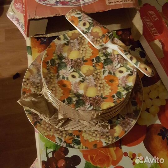 Набор тарелок