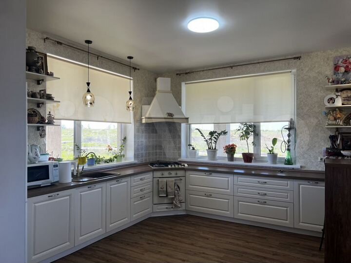 Коттедж 190,6 м² на участке 9,5 сот.