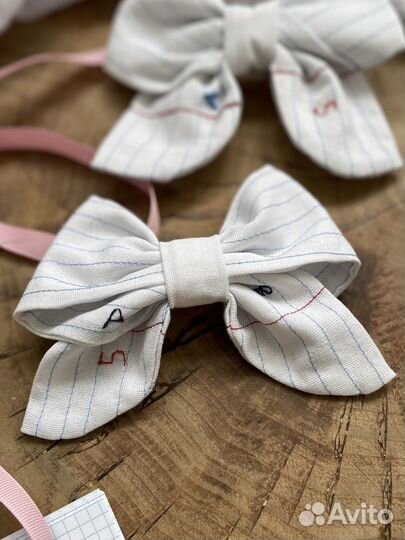 Бант ручной работы школьный с вышивкой