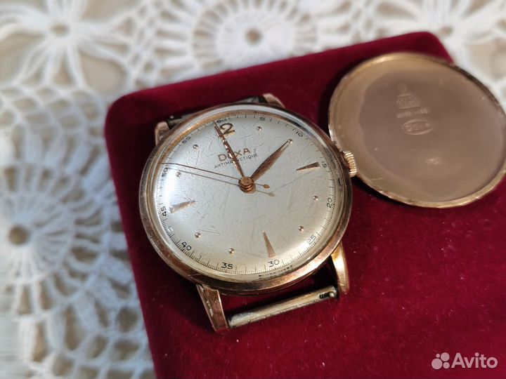 Часы Doxa золотые