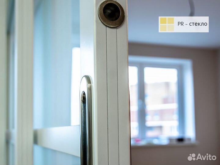 Стеклянные межкомнатные перегородки