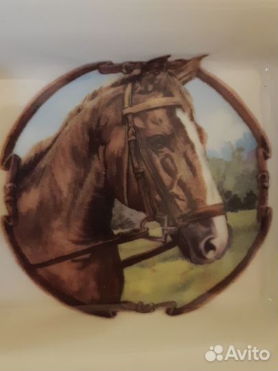 Пепельница. Фарфор. Подарочная упаковка