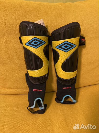 Щитки umbro neoshield