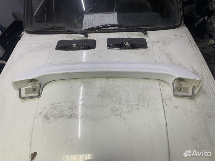 Спойлер на Rav 4