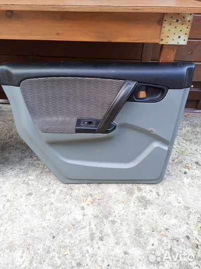 Комплек дверных карт на газ 31105,рестайлинговый