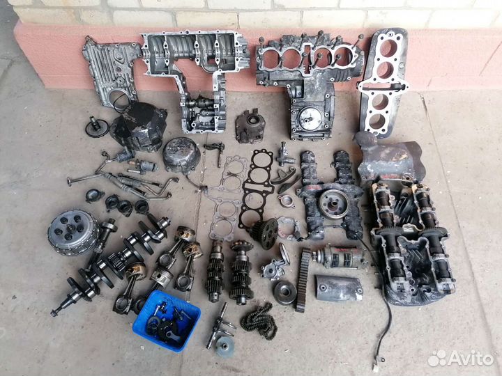 Kawasaki zr 750 Zephyr Разбор Запчасти