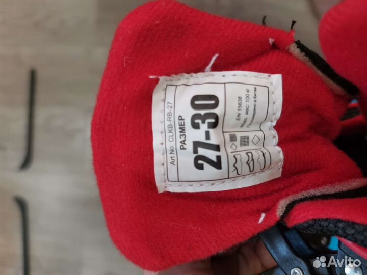 Продаются коньки, детские, с регулировкой размера