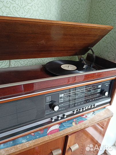 Радиола СССР Урал-112