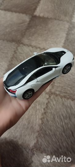 Машинка металлическая с заводом