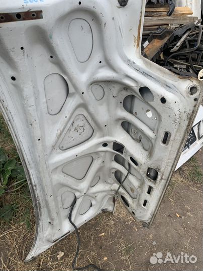 Крышка багажника toyota corolla ae91