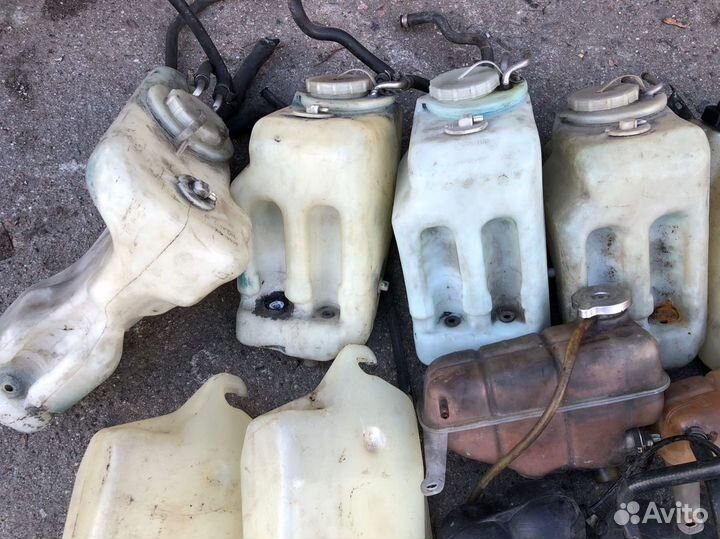 Бачки жидкостей W124 оригинал рестайл дорестайл