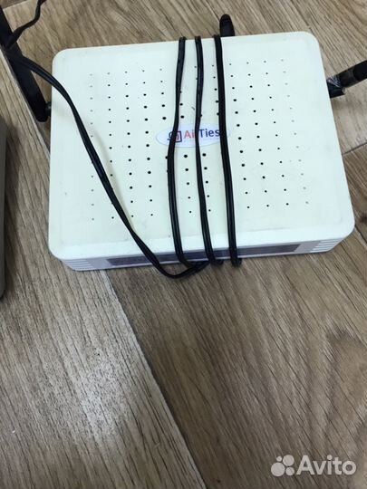Wi-Fi роутер AirTies,D-link