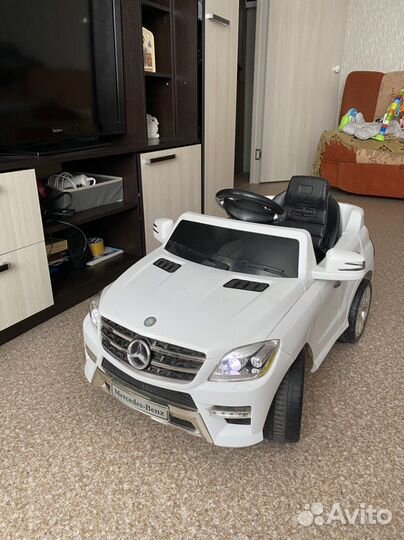 Детский электромобиль